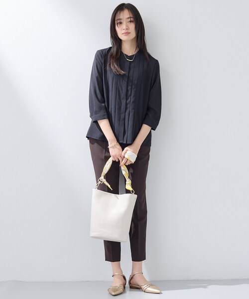 INDIVI（インディヴィ）の「【洗える／大人シアー】タックプリーツ7分袖ブラウス（シャツ/ブラウス・レディース・ホワイト/ブラック・38/15 /13/05/34）」の14枚目の写真