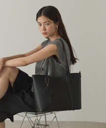 GUSCIO | 【グッシオゴールド】ビジネストートバッグ 軽量 チャーム付 通勤通学(ビジネスバッグ)