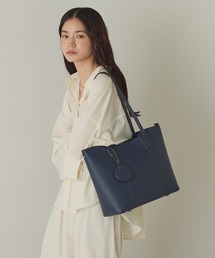 GUSCIO（グッシオ）の「【グッシオゴールド】ビジネストートバッグ　軽量　チャーム付　通勤通学（トートバッグ）」