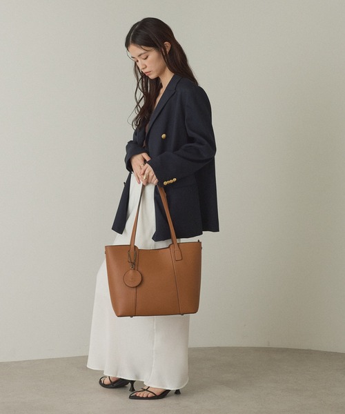 GUSCIO（グッシオ）の「【グッシオゴールド】ビジネストートバッグ　軽量　チャーム付　通勤通学（ビジネスバッグ・レディース・ネイビー/ベージュ/ブラック/ブラウン・FREE）」の21枚目の写真