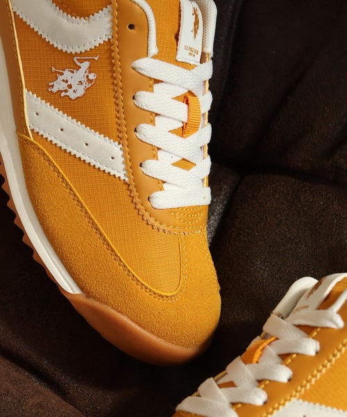 U.S. POLO ASSN.(ユーエスポロアッスン)の「【U.S. POLO ASSN./ユーエスポロアッスン】ワンポイント バイカラー Tトゥスニーカー WOMEN(スニーカー・レディース・イエロー/ブラック/ホワイト/ブルー・24.5cm/23cm/23.5cm/24cm/22.5cm)」の19枚目の写真