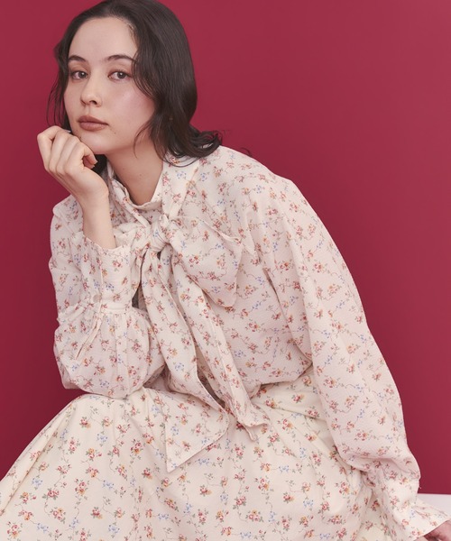 Cath Kidston(キャスキッドソン)の「ボウタイブラウス(シャツ/ブラウス・レディース・サックスブルー系/アイボリー/サックスブルー/ホワイト・FREE)」の9枚目の写真