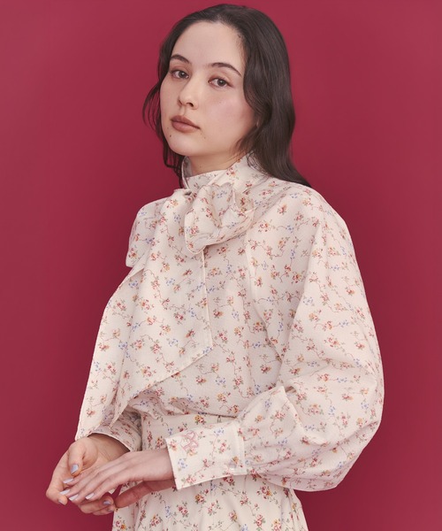 Cath Kidston(キャスキッドソン)の「ボウタイブラウス(シャツ/ブラウス・レディース・サックスブルー系/アイボリー/サックスブルー/ホワイト・FREE)」の11枚目の写真