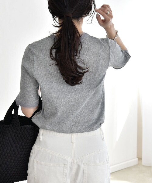 quaranciel(カランシエル)の「quaranciel:〈手洗い可能〉ラメ チュール リブ コンパクト TEE(Tシャツ/カットソー・レディース・ライトグリーン/グレー/ブラック/ホワイト・ONE SIZE)」の20枚目の写真