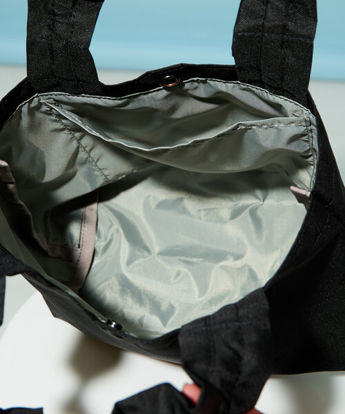FREAK'S STORE(フリークスストア)の「限定展開 KELTY × FREAK'S STORE/ケルティ 別注 Frill Handle Tote Bag/フリルハンドル トートバッグ(トートバッグ・レディース・ブルーグリーン/ブラック/ベージュ/レオパード・ONE SIZE)」の22枚目の写真