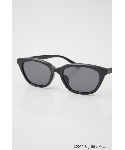 SLY（スライ）の「【noeyedia】CAT EYE EYEWEAR ノーアイディアキャットアイアイウェア 春服（サングラス・レディース・ブラウン/ブラック・FREE）」の5枚目の写真