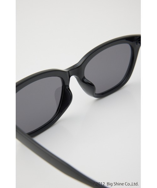 SLY（スライ）の「【noeyedia】CAT EYE EYEWEAR ノーアイディアキャットアイアイウェア 春服（サングラス・レディース・ブラウン/ブラック・FREE）」の6枚目の写真