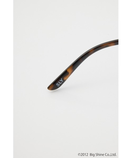 SLY（スライ）の「【noeyedia】CAT EYE EYEWEAR ノーアイディアキャットアイアイウェア 春服（サングラス・レディース・ブラウン/ブラック・FREE）」の18枚目の写真