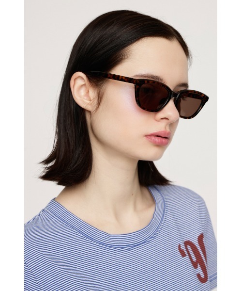 SLY（スライ）の「【noeyedia】CAT EYE EYEWEAR ノーアイディアキャットアイアイウェア 春服（サングラス・レディース・ブラウン/ブラック・FREE）」の21枚目の写真