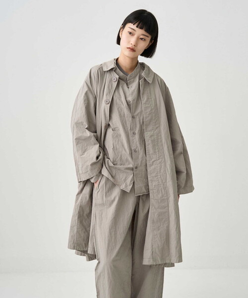 ORCIVAL（オーシバル）の「ORCIVAL | ガーメントダイ コットン Aライン ラグランコート WOMEN（ステンカラーコート・レディース・ベージュ系その他/ブラック系その他・1）」の17枚目の写真