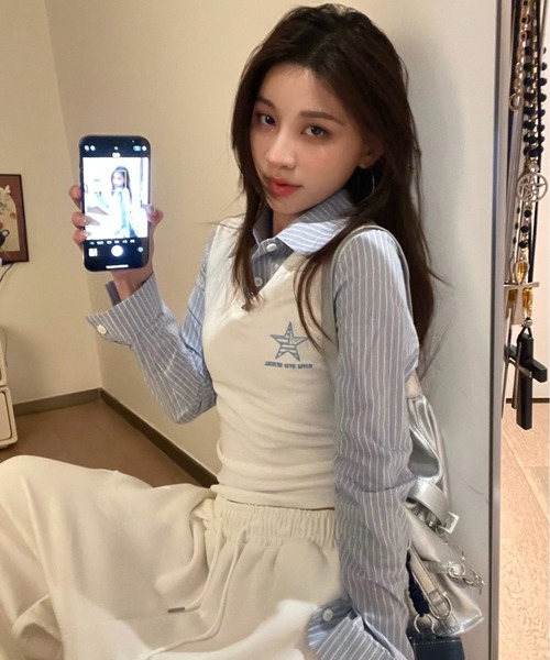 Sibra(シブラ)の「Vネックベストストライプシャツ 長袖トップス(シャツ/ブラウス・レディース・ネイビー/ホワイト・M)」の8枚目の写真