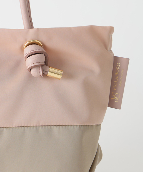 La TOTALITE（ラトータリテ）の「《WEB限定》VIOLAd’ORO / ヴィオラドーロ ナイロンコンビトート S（トートバッグ・レディース・ベージュ/ピンク・FREE）」の3枚目の写真
