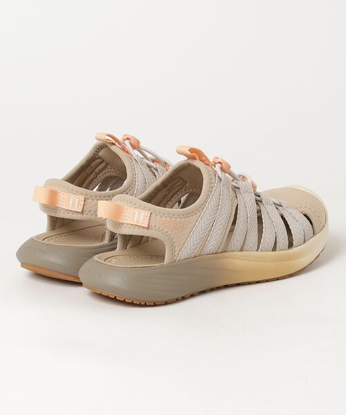 KEEN(キーン)の「WHISPER LITE / ウィスパー ライト / レディース サンダル(サンダル・レディース・ベージュ・26cm/25.5cm/25cm/24.5cm/24cm/23.5cm/23cm/22.5cm)」の2枚目の写真
