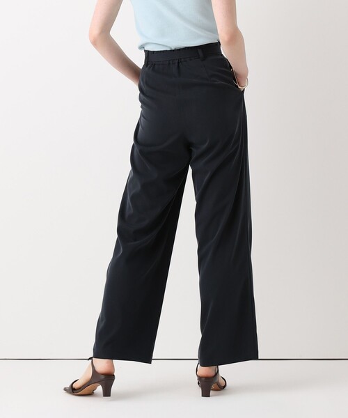 allureville(アルアバイル)の「フィブリルタックパンツ(その他パンツ・レディース・ベージュ/ホワイト/ネイビー・2/1)」の10枚目の写真