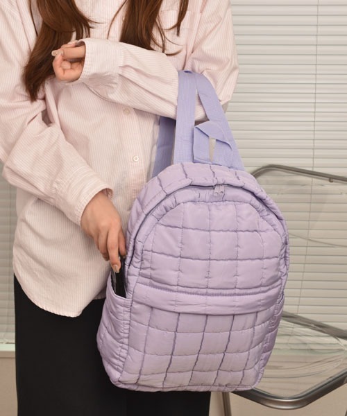 VIBGYOR Women(ヴィブジョー ウィメン)の「【float】キルティング リュック【A4サイズ収納可能】(バックパック/リュック・レディース・ピンク/ブラック/ホワイト/ライトピンク/パープル・FREE)」の3枚目の写真