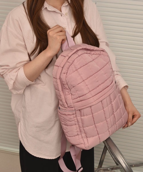 VIBGYOR Women(ヴィブジョー ウィメン)の「【float】キルティング リュック【A4サイズ収納可能】(バックパック/リュック・レディース・ピンク/ブラック/ホワイト/ライトピンク/パープル・FREE)」の5枚目の写真