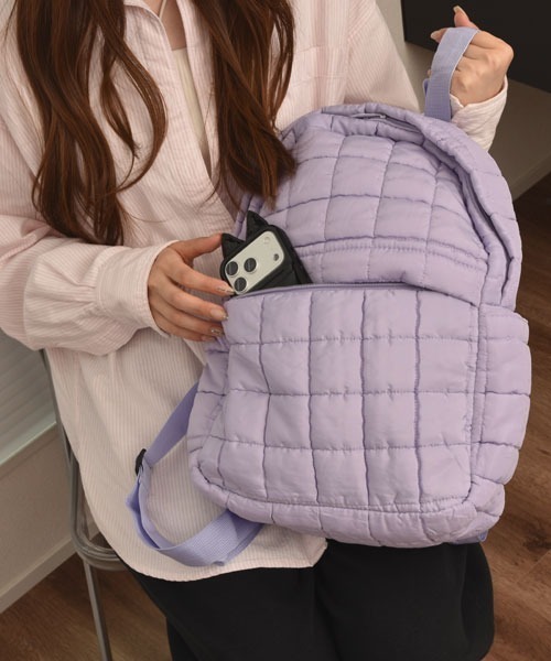 VIBGYOR Women(ヴィブジョー ウィメン)の「【float】キルティング リュック【A4サイズ収納可能】(バックパック/リュック・レディース・ピンク/ブラック/ホワイト/ライトピンク/パープル・FREE)」の10枚目の写真