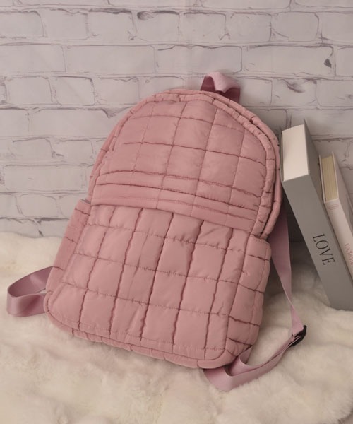 VIBGYOR Women(ヴィブジョー ウィメン)の「【float】キルティング リュック【A4サイズ収納可能】(バックパック/リュック・レディース・ピンク/ブラック/ホワイト/ライトピンク/パープル・FREE)」の16枚目の写真