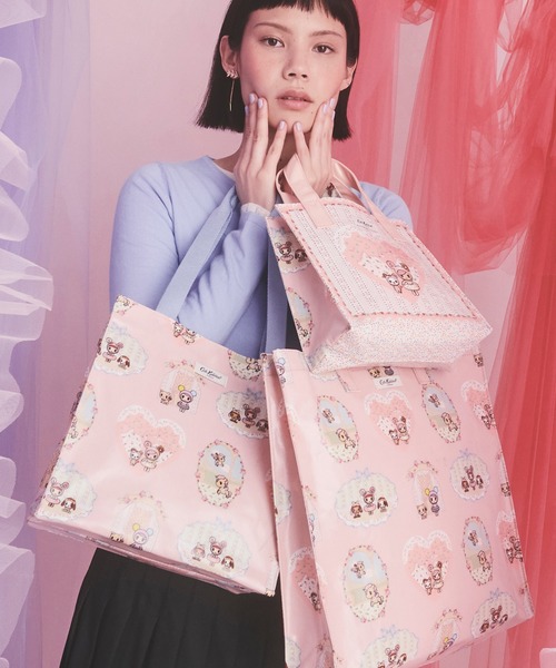 Cath Kidston(キャスキッドソン)の「tokidoki ミディアム ブックバッグ Tokidoki Town(トートバッグ・レディース・ピンク・FREE)」の10枚目の写真
