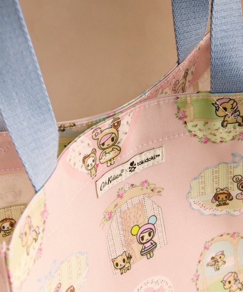 Cath Kidston(キャスキッドソン)の「tokidoki ミディアム ブックバッグ Tokidoki Town(トートバッグ・レディース・ピンク・FREE)」の4枚目の写真