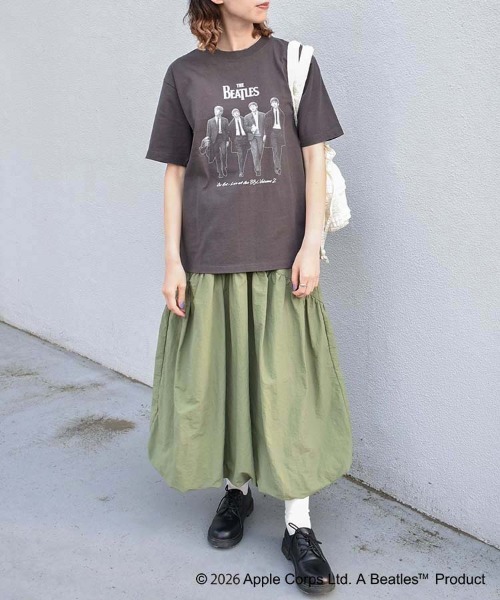 The Beatles(ザビートルズ)の「THE BEATLESレコードプリントTシャツ(Tシャツ/カットソー・レディース・チャコール/ホワイト/ブラウン・M/L)」の10枚目の写真