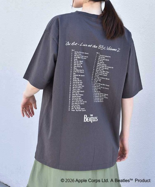 The Beatles(ザビートルズ)の「THE BEATLESレコードプリントTシャツ(Tシャツ/カットソー・レディース・チャコール/ホワイト/ブラウン・M/L)」の12枚目の写真