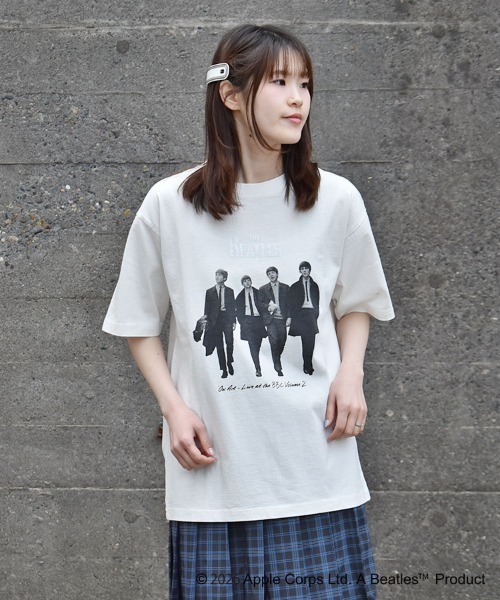 The Beatles(ザビートルズ)の「THE BEATLESレコードプリントTシャツ(Tシャツ/カットソー・レディース・チャコール/ホワイト/ブラウン・M/L)」の19枚目の写真
