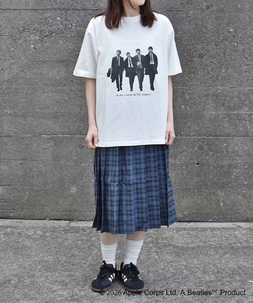The Beatles(ザビートルズ)の「THE BEATLESレコードプリントTシャツ(Tシャツ/カットソー・レディース・チャコール/ホワイト/ブラウン・M/L)」の21枚目の写真
