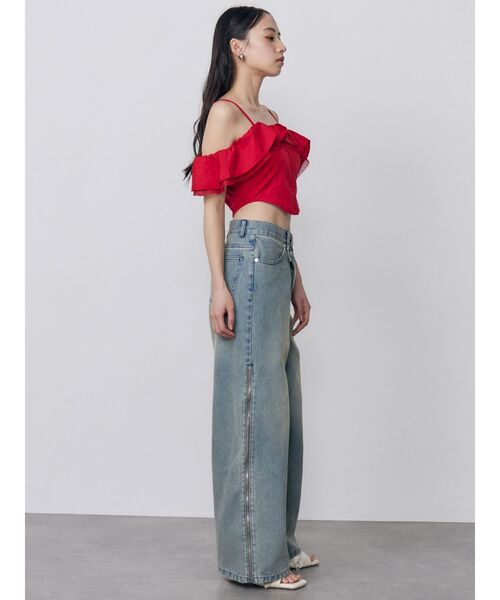 MURUA（ムルーア）の「サイドジップクロスウエストデニム（デニムパンツ・レディース・ブルー/ブラック・2/1）」の7枚目の写真