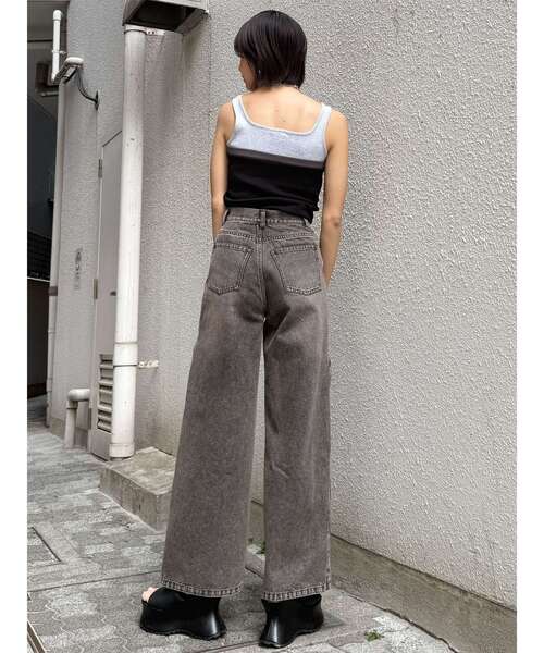 MURUA（ムルーア）の「サイドジップクロスウエストデニム（デニムパンツ・レディース・ブルー/ブラック・2/1）」の21枚目の写真