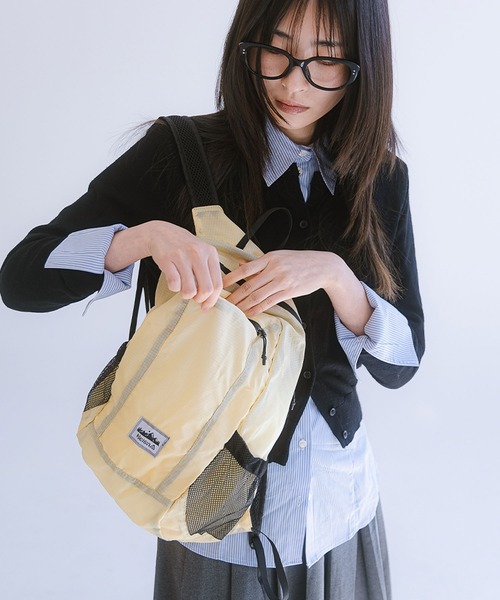 HEISAN(ハイサン)の「◇HEISAN◇ブランド直輸入正規品/折りたためる/パッカブル/大容量/超軽量 コンパクト ポケット バッグ V1 ULTRA-LIGHT COMPACT POCKET BAG V1(バックパック/リュック・レディース・ブラック/レモンイエロー/ブルー系その他・FREE)」の1枚目の写真