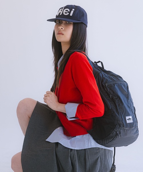 HEISAN(ハイサン)の「◇HEISAN◇ブランド直輸入正規品/折りたためる/パッカブル/大容量/超軽量 コンパクト ポケット バッグ V1 ULTRA-LIGHT COMPACT POCKET BAG V1(バックパック/リュック・レディース・ブラック/レモンイエロー/ブルー系その他・FREE)」の2枚目の写真