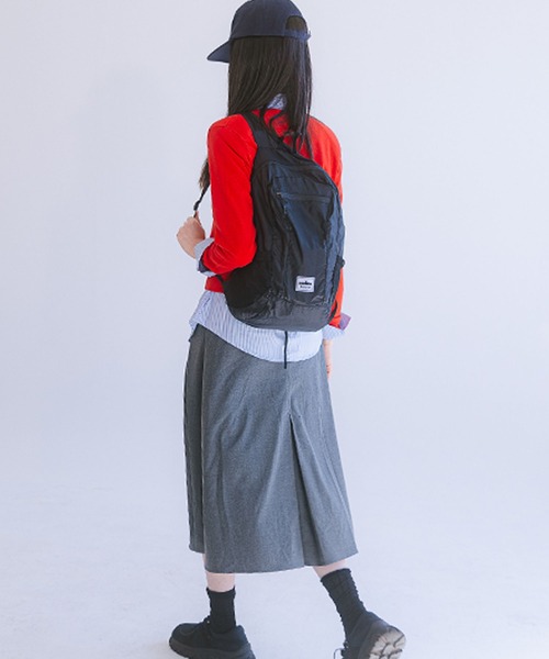 HEISAN(ハイサン)の「◇HEISAN◇ブランド直輸入正規品/折りたためる/パッカブル/大容量/超軽量 コンパクト ポケット バッグ V1 ULTRA-LIGHT COMPACT POCKET BAG V1(バックパック/リュック・レディース・ブラック/レモンイエロー/ブルー系その他・FREE)」の14枚目の写真