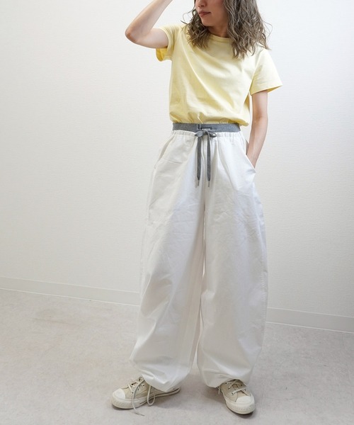 gossara(ゴサラ)の「【さりげない存在感】ラバータグ付きTシャツ(Tシャツ/カットソー・レディース・ネイビー/ライトイエロー/ホワイト/ブラウン・FREE)」の11枚目の写真