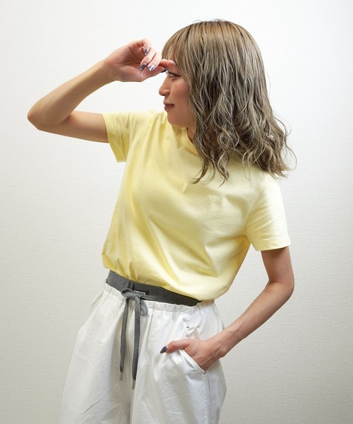 gossara(ゴサラ)の「【さりげない存在感】ラバータグ付きTシャツ(Tシャツ/カットソー・レディース・ネイビー/ライトイエロー/ホワイト/ブラウン・FREE)」の5枚目の写真