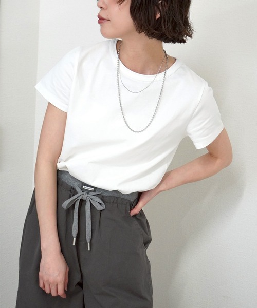 gossara(ゴサラ)の「【さりげない存在感】ラバータグ付きTシャツ(Tシャツ/カットソー・レディース・ネイビー/ライトイエロー/ホワイト/ブラウン・FREE)」の13枚目の写真