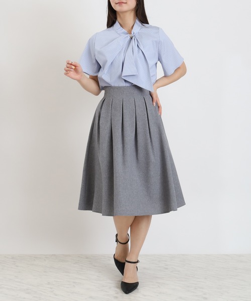 TRUDEA（トルディア）の「タックフレアスカート（スカート・レディース・ライトグレー/ベージュ/ネイビー・SMALL/MEDIUM/LARGE）」の8枚目の写真