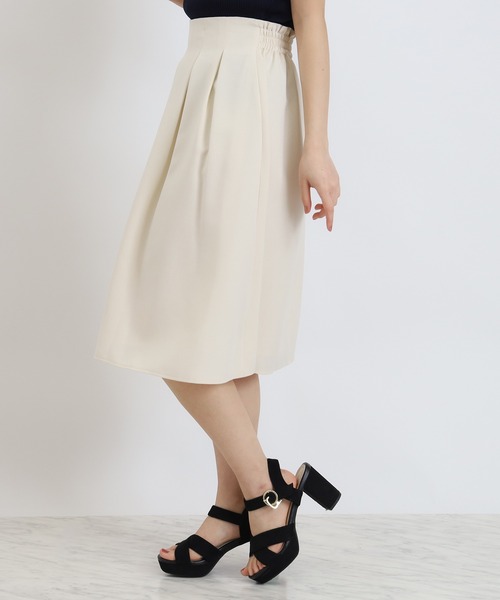 TRUDEA（トルディア）の「タックフレアスカート（スカート・レディース・ライトグレー/ベージュ/ネイビー・SMALL/MEDIUM/LARGE）」の11枚目の写真