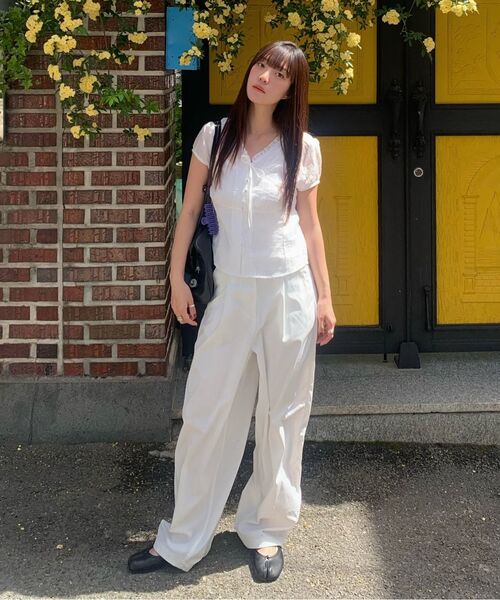 COSTUME O’CLOCK（コスチュームオクロック）の「フリルVネックシースルーブラウス 2カラー COWBL001（シャツ/ブラウス・レディース・ブラック/ホワイト・SMALL/MEDIUM）」の15枚目の写真