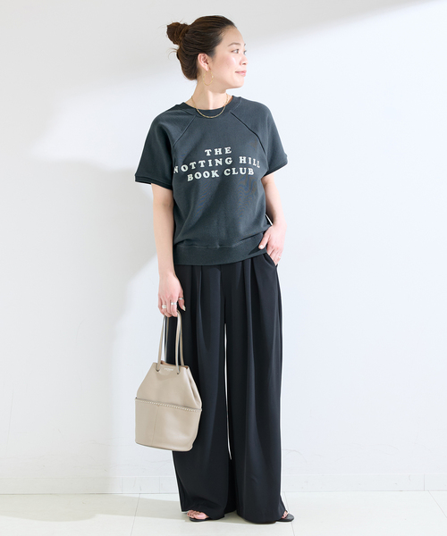 B.C STOCK(ベーセーストック)の「BOOK CLUB / ブッククラブ 別注 コットン裏毛S/Sラグランスウェット(スウェット・レディース・チャコールグレー/ホワイト/ブラック・FREE)」の4枚目の写真