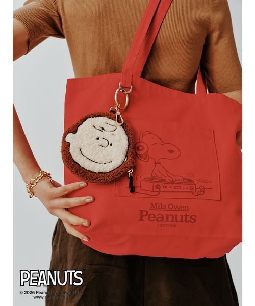 Mila Owen(ミラオーウェン)の「【PEANUTS RECORDS】キャンバストートバッグ(トートバッグ・レディース・チャコールグレー/ライトベージュ/レッド/モカ・F)」の4枚目の写真