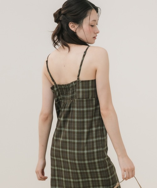HEILIS(ヘイリス)の「チェックキャミワンピース / キャミワンピース チェックワンピース ロングワンピース Iラインワンピース ナローワンピース キャミワンピ ロング丈 スリットワンピース レイヤードワンピース チェック柄 春服 夏服 秋服 マタニティ ロング キャミワンピ ブラウン ネイビー ブルー カジュアル 大人カジュアル デイリー 韓国(ワンピース・レディース・ブルー/ブラウン・FREE)」の18枚目の写真