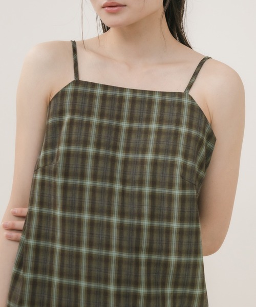 HEILIS(ヘイリス)の「チェックキャミワンピース / キャミワンピース チェックワンピース ロングワンピース Iラインワンピース ナローワンピース キャミワンピ ロング丈 スリットワンピース レイヤードワンピース チェック柄 春服 夏服 秋服 マタニティ ロング キャミワンピ ブラウン ネイビー ブルー カジュアル 大人カジュアル デイリー 韓国(ワンピース・レディース・ブルー/ブラウン・FREE)」の19枚目の写真