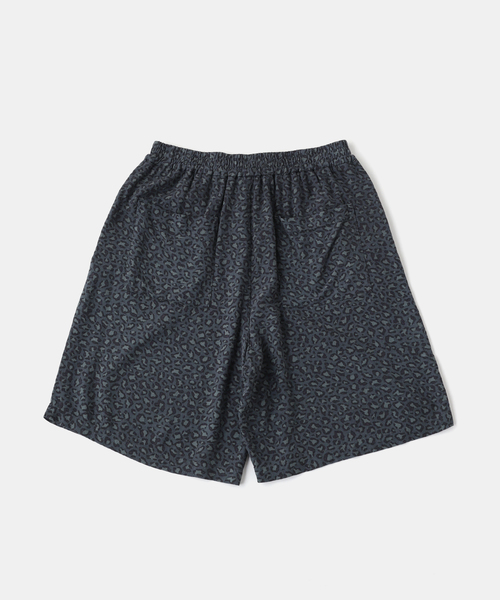 WISM(ウィズム)の「NAMELESSNESS / ネームレスネス RAYON SHORTS(その他パンツ・メンズ・ブラック/ブラウン・3/2)」の5枚目の写真