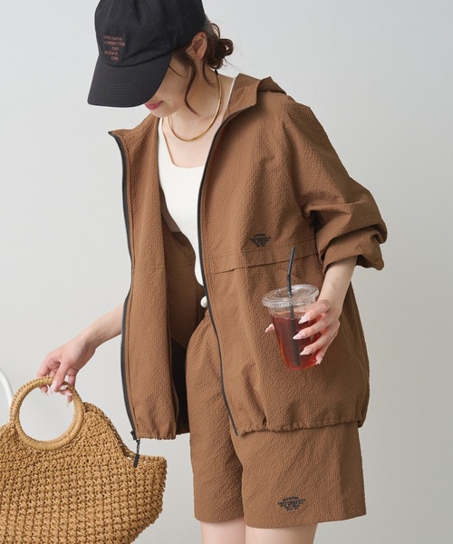 PUAL CE CIN（ピュアルセシン）の「【WEB限定／セットアップ対応】UVカット・撥水加工 水陸両用マウンテンパーカー（マウンテンパーカー・レディース・ブラック/チェック/キャメル・FREE）」の2枚目の写真