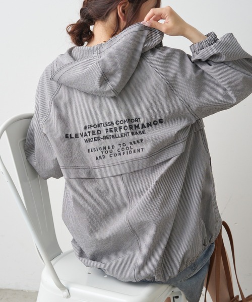 PUAL CE CIN（ピュアルセシン）の「【WEB限定／セットアップ対応】UVカット・撥水加工 水陸両用マウンテンパーカー（マウンテンパーカー・レディース・ブラック/チェック/キャメル・FREE）」の3枚目の写真