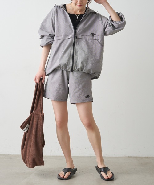 PUAL CE CIN（ピュアルセシン）の「【WEB限定／セットアップ対応】UVカット・撥水加工 水陸両用マウンテンパーカー（マウンテンパーカー・レディース・ブラック/チェック/キャメル・FREE）」の22枚目の写真