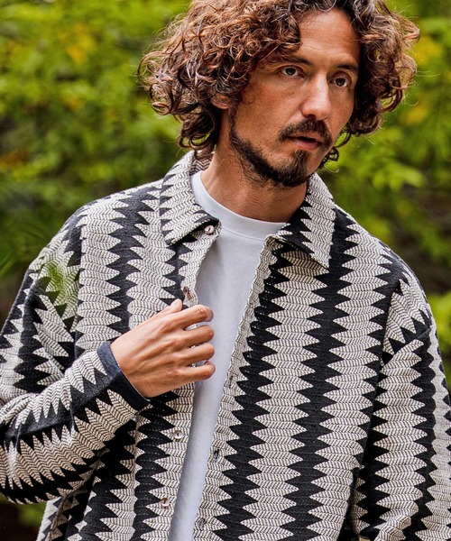 CAMBIO(カンビオ)の「ms6536-Geometric Stripe Long Sleeve Shirts ジオメトリックストライプシャツ(PF-262-005)(シャツ/ブラウス・メンズ・ナチュラル/ブラック・L/M)」の16枚目の写真