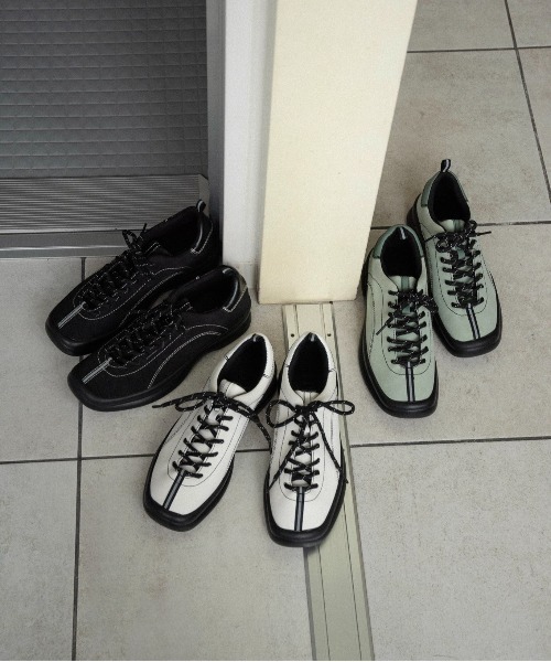 lawgy(ラウジー)の「square toe bi color stitch sneaker / スクエアトゥバイカラーステッチスニーカー(スニーカー・レディース・ホワイト/ミント/ブラック・LARGE/MEDIUM/SMALL)」の11枚目の写真