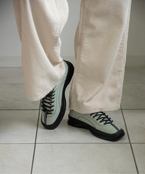lawgy(ラウジー)の「square toe bi color stitch sneaker / スクエアトゥバイカラーステッチスニーカー(スニーカー・レディース・ホワイト/ミント/ブラック・LARGE/MEDIUM/SMALL)」の14枚目の写真